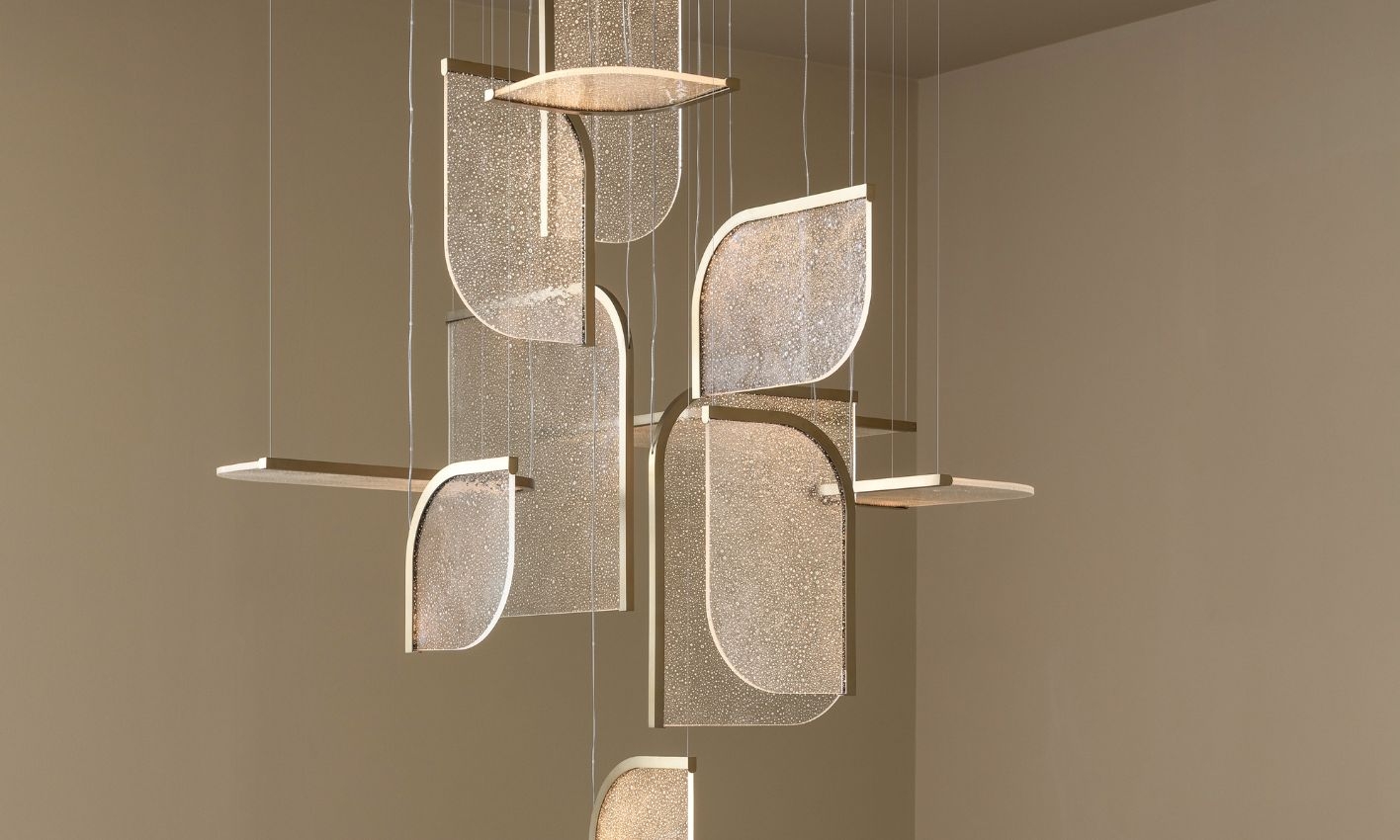 1416x850-Drifting-Llights