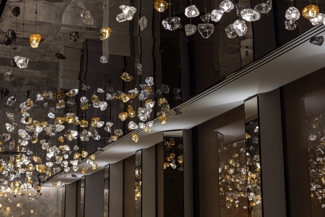 PRECIOSA_Lighting_Mandarin_Oriental_London_Raw_Crystal_Katerina_Souckova_19