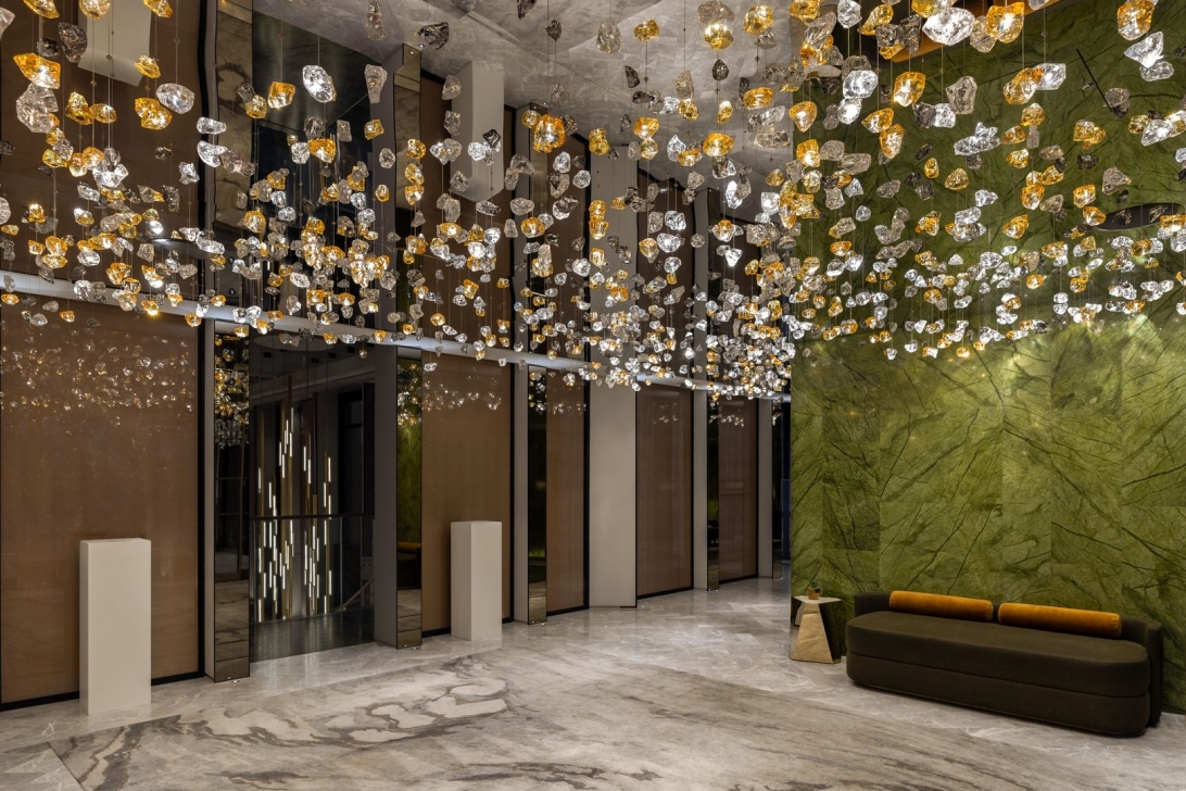 PRECIOSA_Lighting_Mandarin_Oriental_London_Raw_Crystal_Katerina_Souckova_7