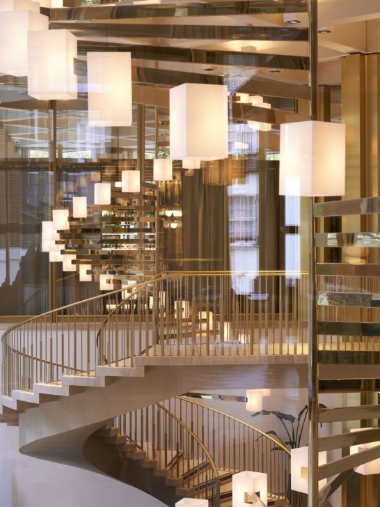 PRECIOSA_Lighting_Chancery_Rosewood_QD-F3-c-Edmund Sumner-045