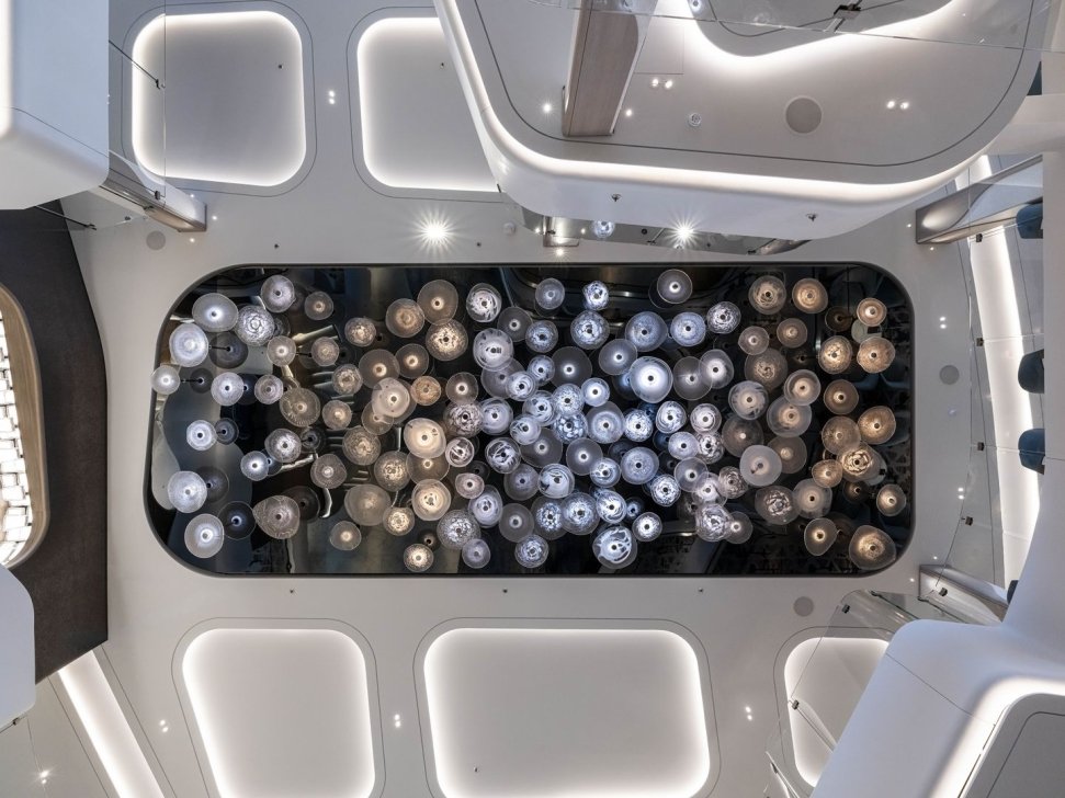 PRECIOSA_Lighting_Royal_Caribbean_CS Norwegian Luna_-c-_marine_interior_images_10