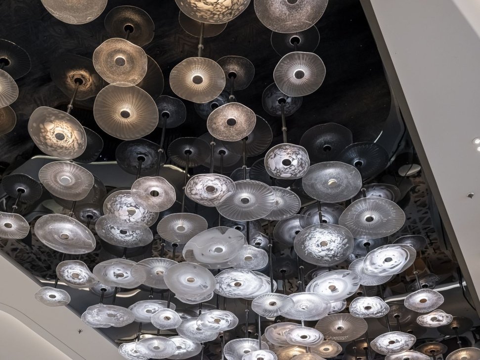 PRECIOSA_Lighting_Royal_Caribbean_CS Norwegian Luna_-c-_marine_interior_images_04