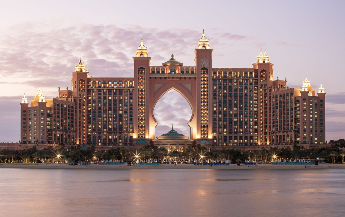 PRECIOSA_Lighting_Atlantis_The_Palm_Dubai_Photo_By_Ales_Vyslouzil_15_full.jpg_fullhd (1)