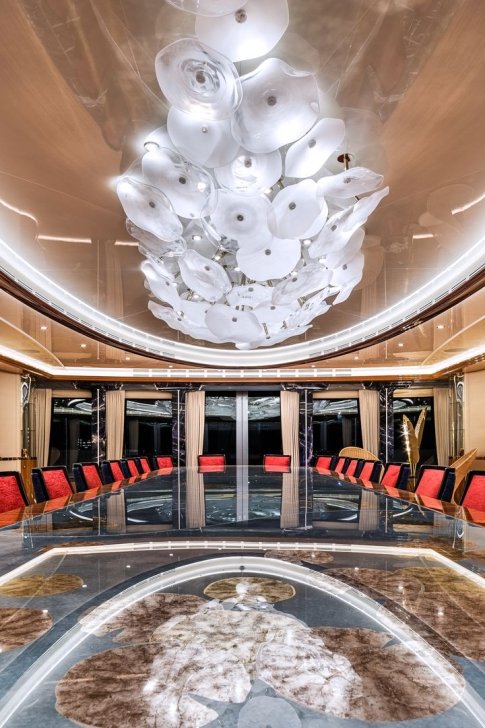 Lady Jorgia yacht dining room