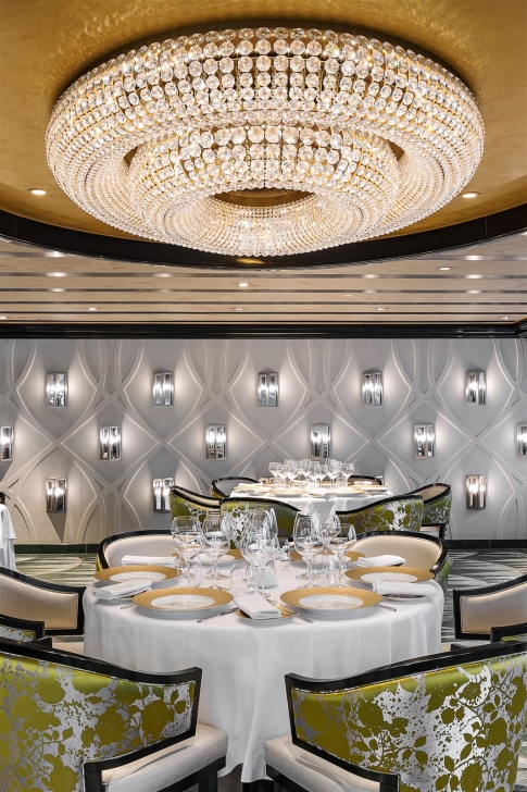 Garden Restaurant lighting
