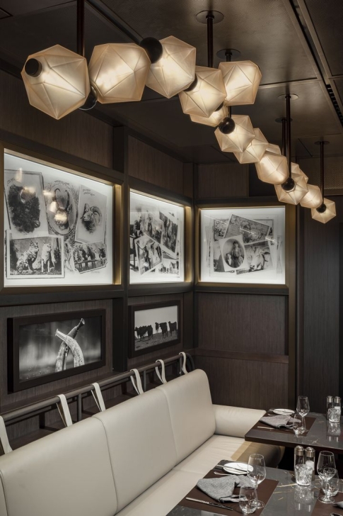 Crystal lighting installation for the steakhouse restaurant