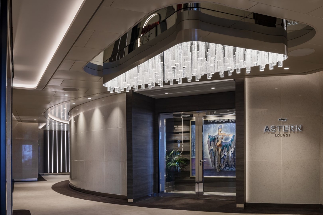 Luminaire for promenade deck