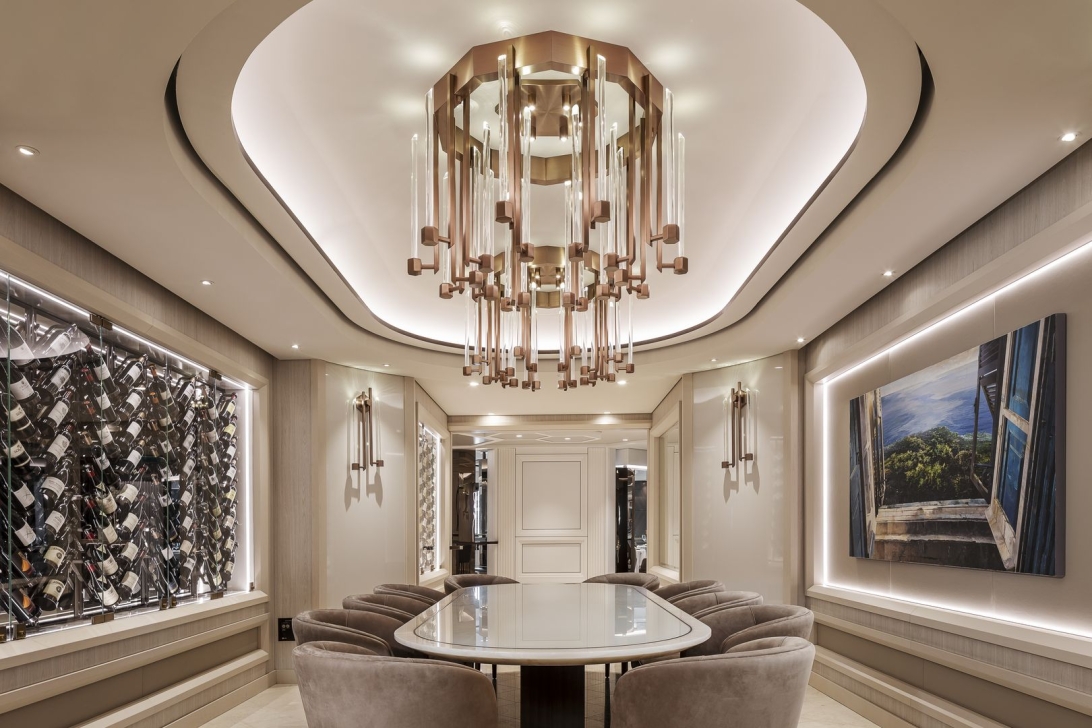 Luminaire for captain's table
