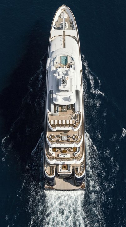 Aquila yacht from above