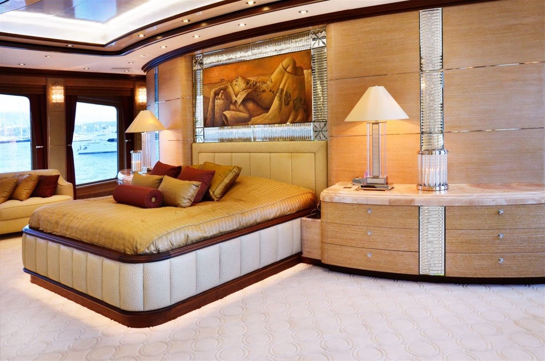 Private bedroom
