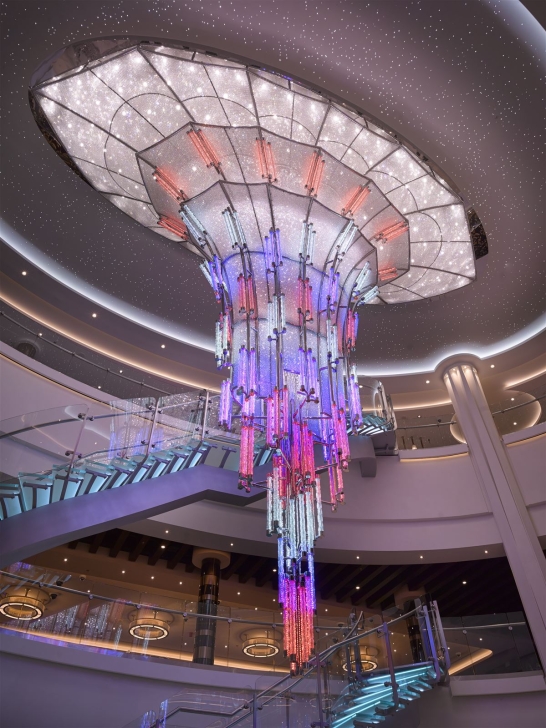 Luminous crystal installation in the atrium