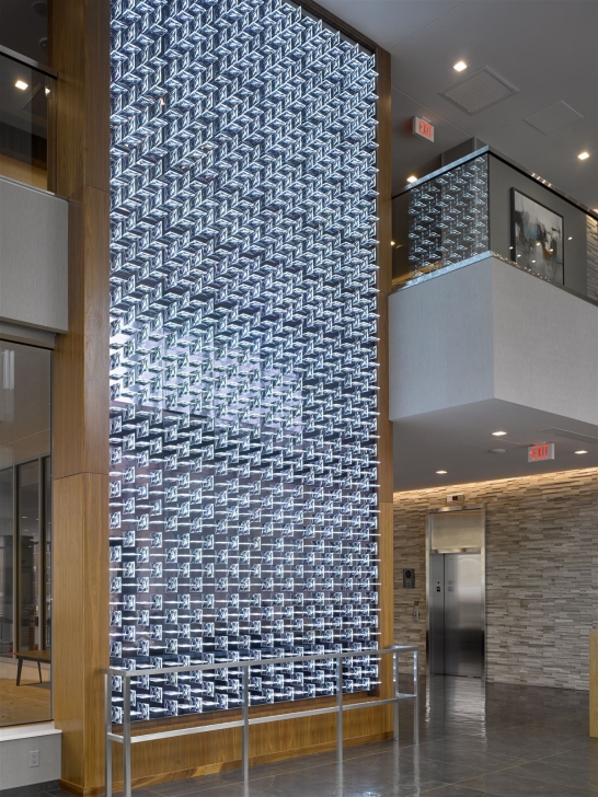 PRECIOSA-Lighting-15-PNY-455-AC-Hotel-Madison-2017-Photo-Filip-Slapal-36-medium