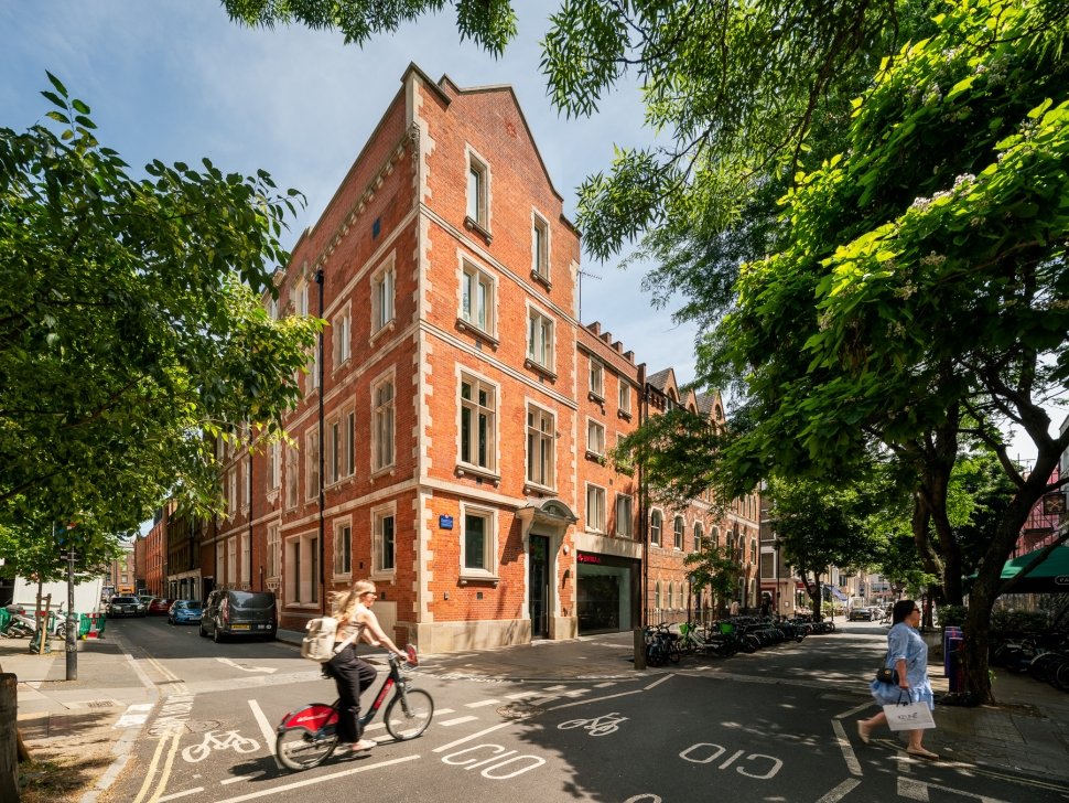 PRECIOSA_Lighting_PEU_Project_Endell_ST_London (5)