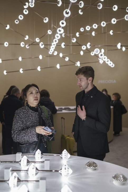 PRECIOSA_Lighting_Euroluce_2025_Stand (42)_fullhd