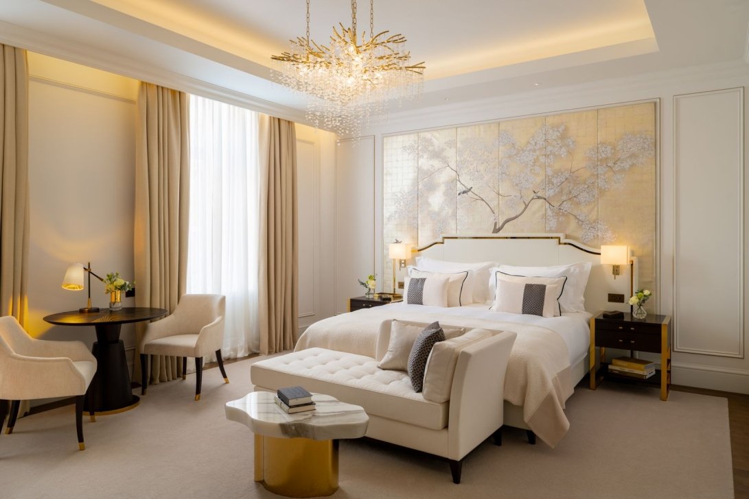 PRECIOSA_Lighting_CorinthiaBucharest_Oct2024_SignatureSuite_Livingroom wide 1_web max -3-