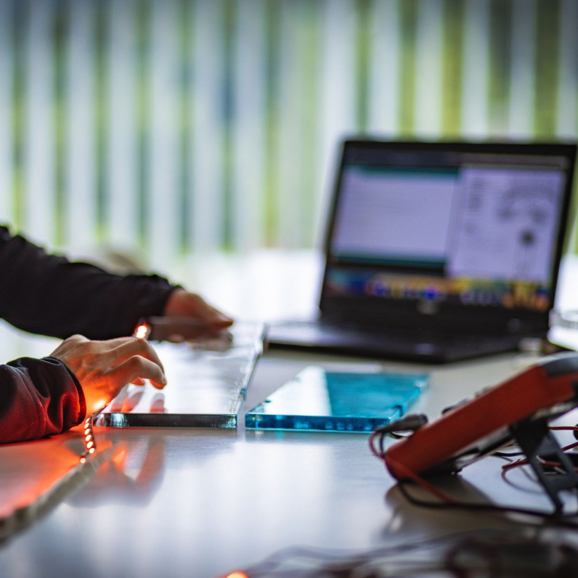 1200x1200-Vratislavice11