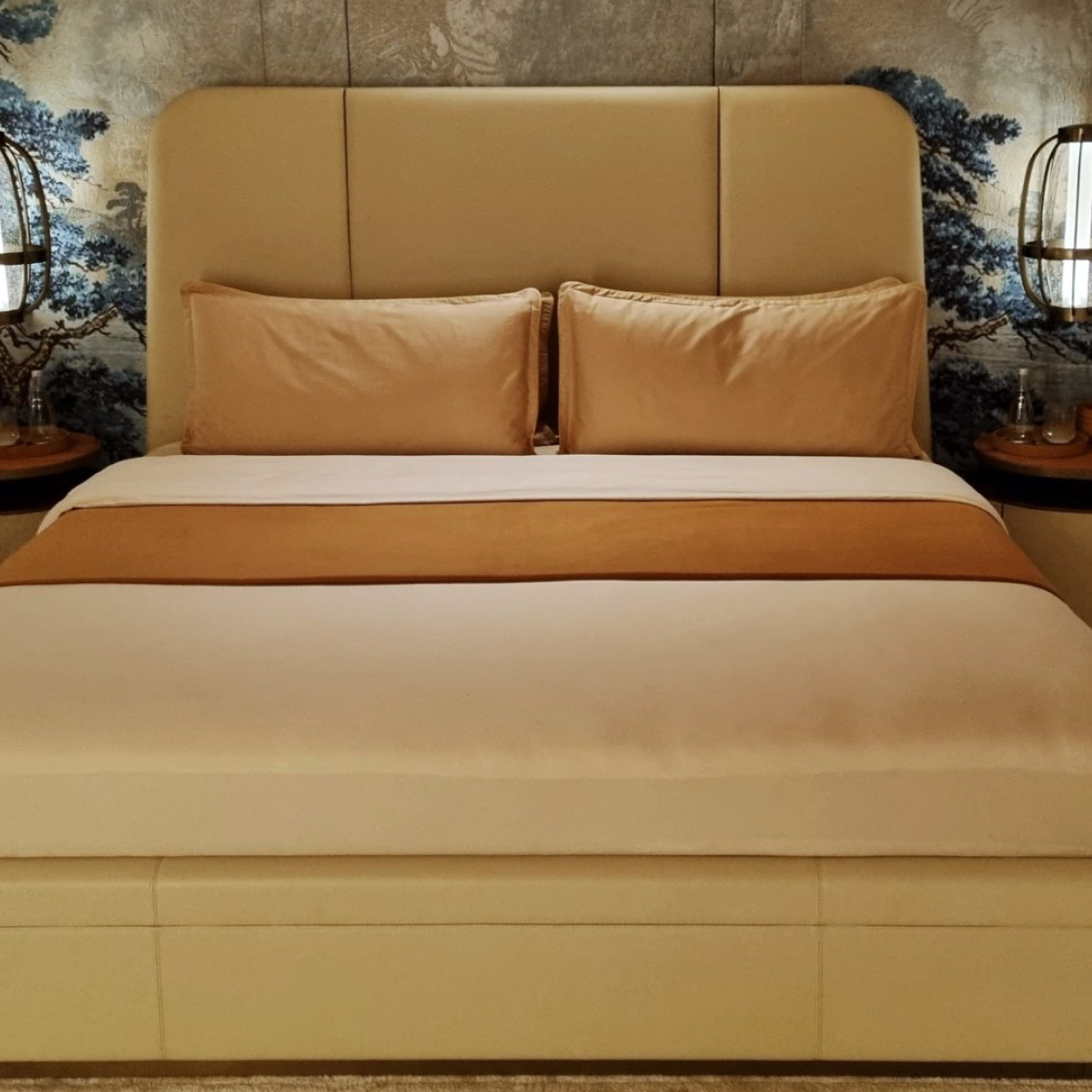 Bedroom at Kensho yacht