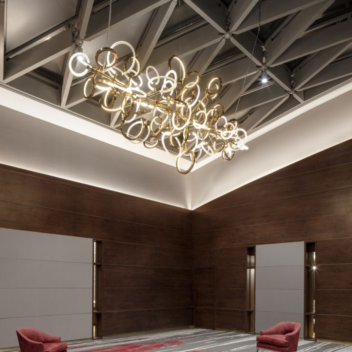 The executive dining foyer - side view