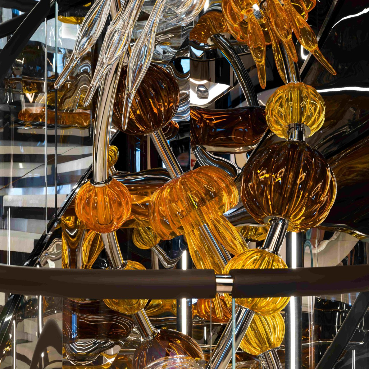 Jellyfish-inspired lighting installation