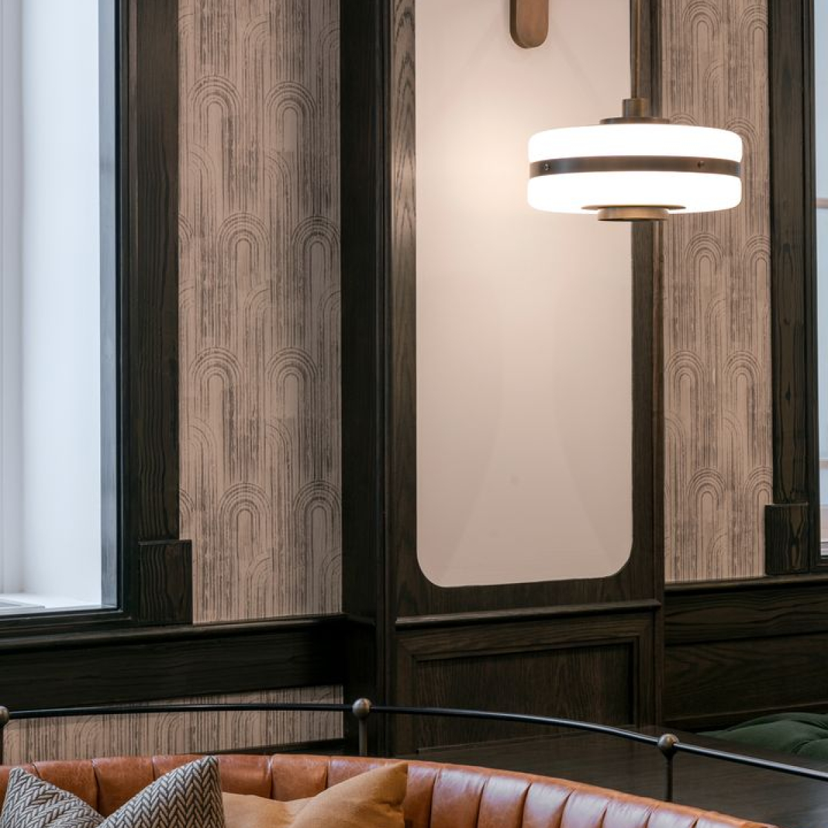 PRECIOSA_Lighting_Fairmont_Chateau_Lake_Louise_Canada_Photo_By_Jamie_Anholt_1_full_fullhd