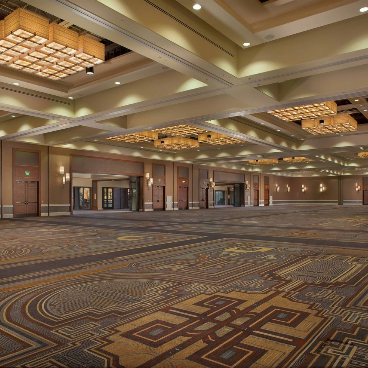 Preciosa_Lighting_Fairmont_Scottsdale_Princess_USA_Interior_1_medium_fullhd