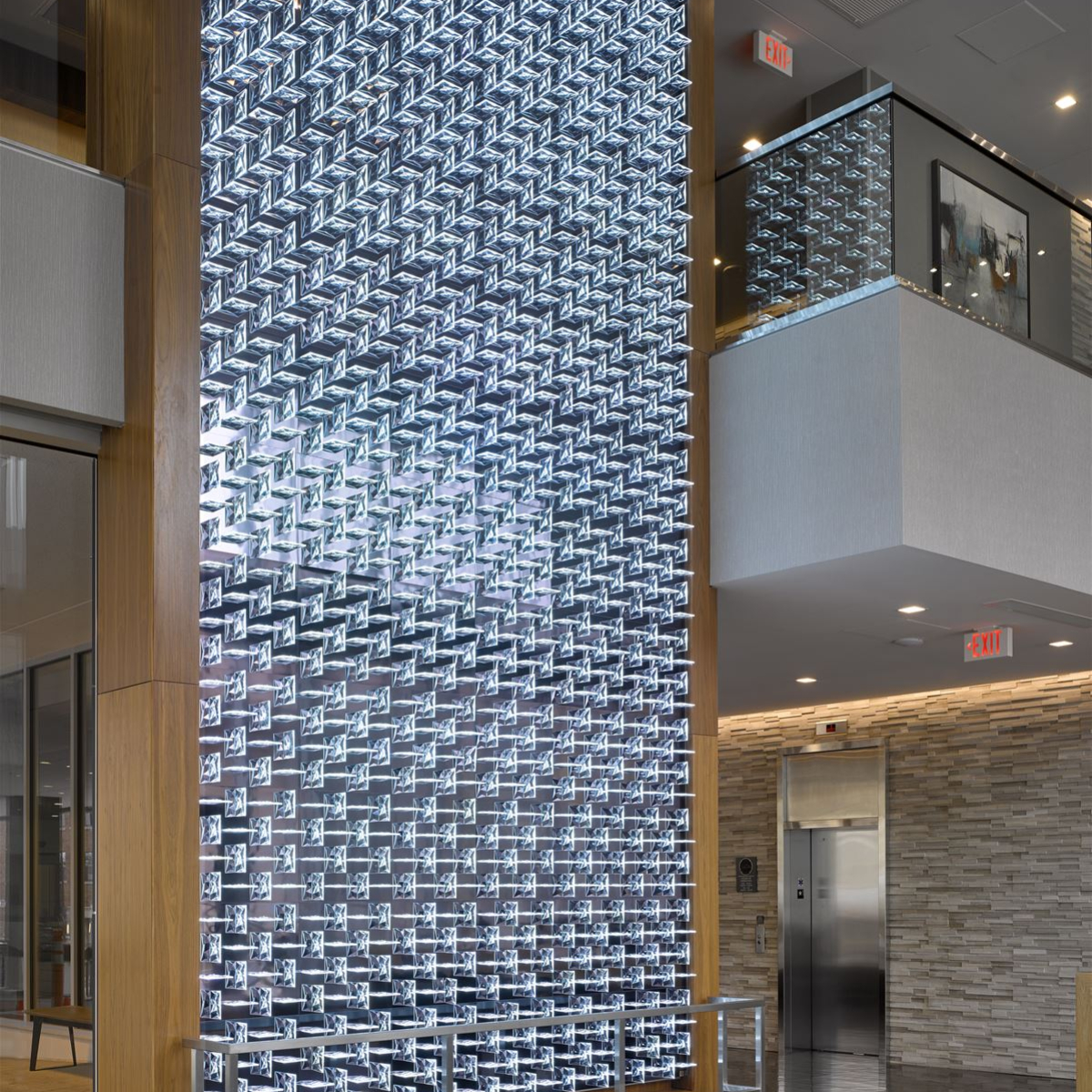 PRECIOSA-Lighting-15-PNY-455-AC-Hotel-Madison-2017-Photo-Filip-Slapal-36-medium