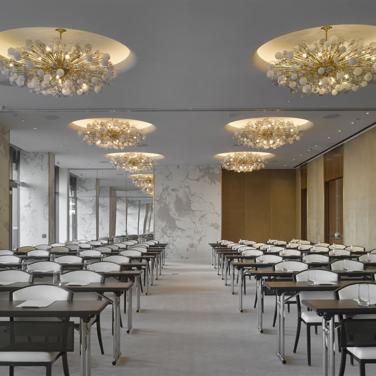 PRECIOSA_Lighting_16_PNY_112_Viceroy_Hotel_Chicago_USA_2017_Photo_Filip_Slapal_8_medium