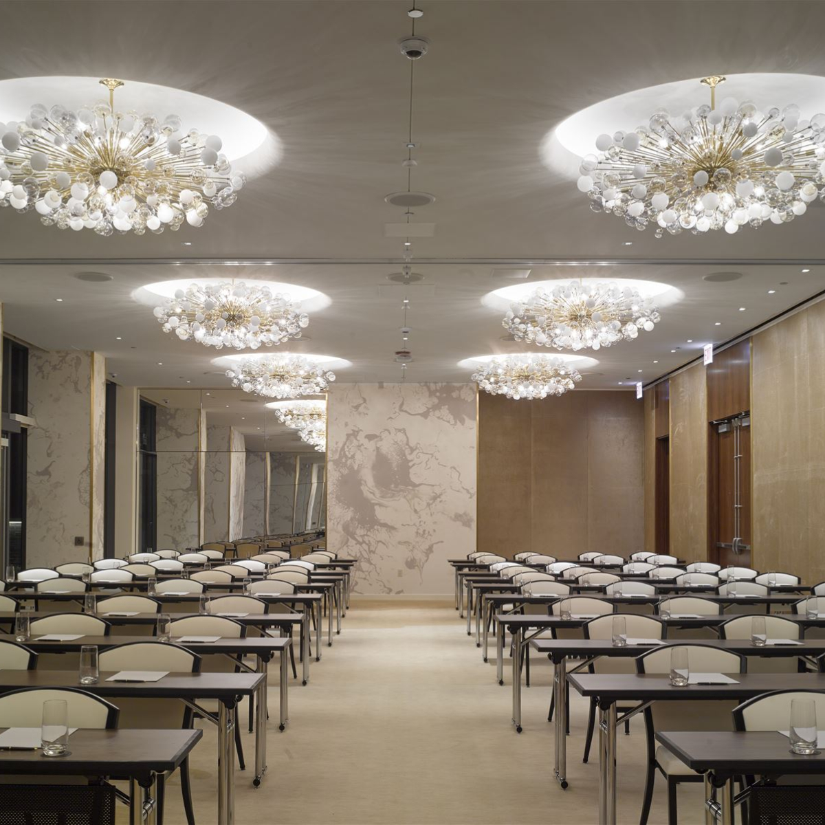 PRECIOSA_Lighting_16_PNY_112_Viceroy_Hotel_Chicago_USA_2017_Photo_Filip_Slapal_12_medium