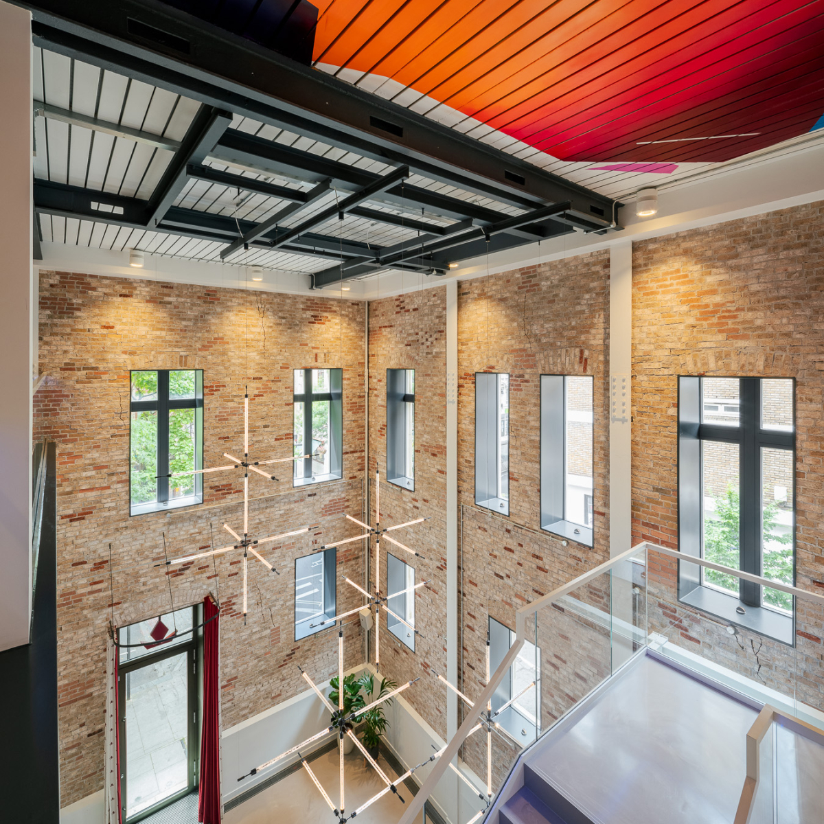 PRECIOSA_Lighting_PEU_Project_Endell_ST_London (7)-retus