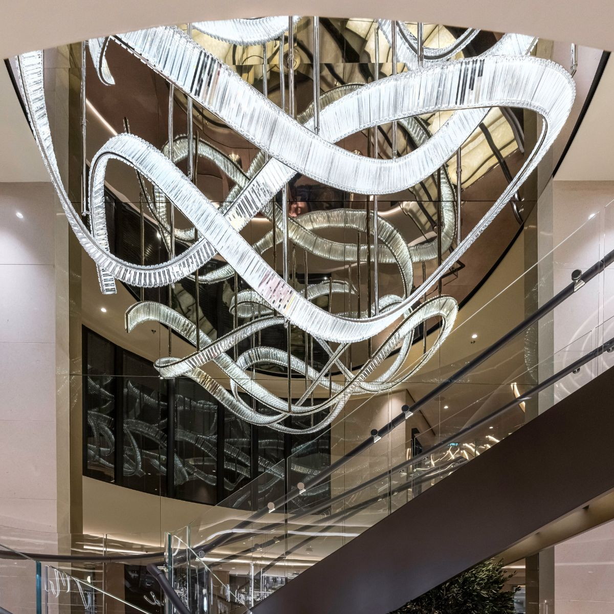 1200x1200-Explora-II-retus