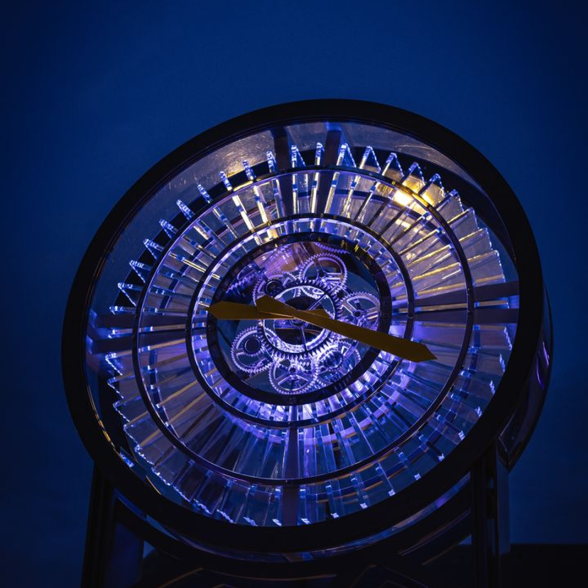 PRECIOSA_Lighting_Vratislavice_Hodiny_2025 (1)_fullhd