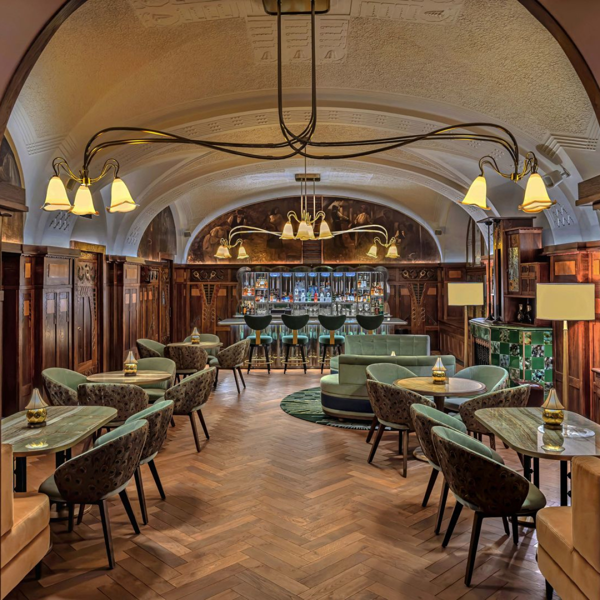 PRECIOSA_Lighting_PEU_HotelEvropa_Czechia_Eric_Laignel _fullhd - kopie