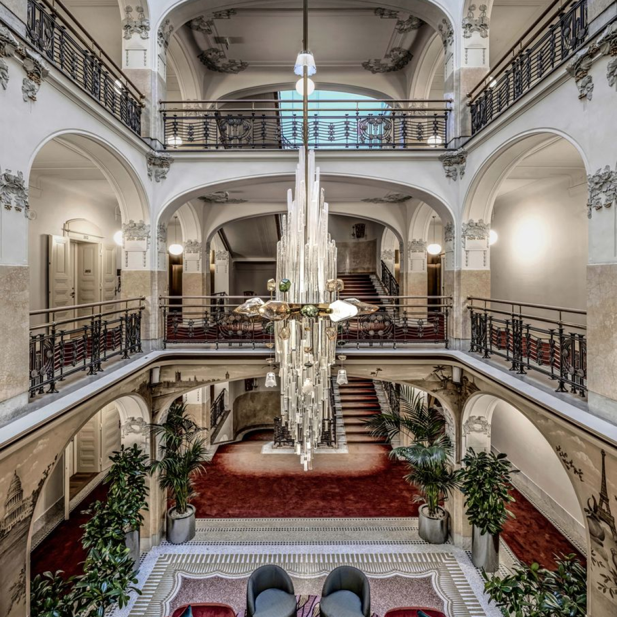 PRECIOSA_Lighting_PEU_HotelEvropa_Czechia_Eric_Laignel (5)_fullhd - kopie