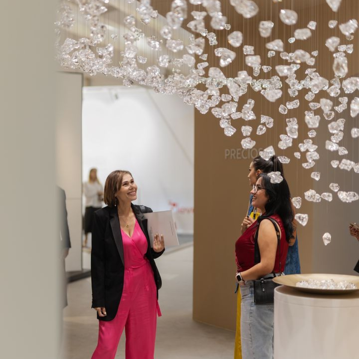 PRECIOSA_Lighting_Design_Downtown_Dubai_2025_David_Markovič_fullhd (21)