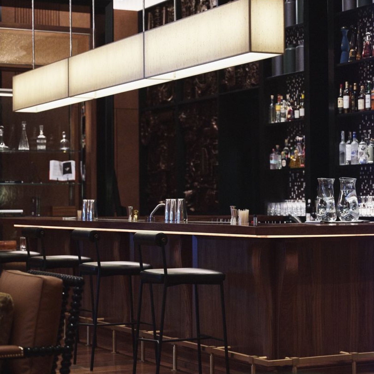 PRECIOSA_Lighting_Park_Hyatt_Nine_Elms_London_BAR LOUNGE_BAR_SIDE VIEW_fullhd