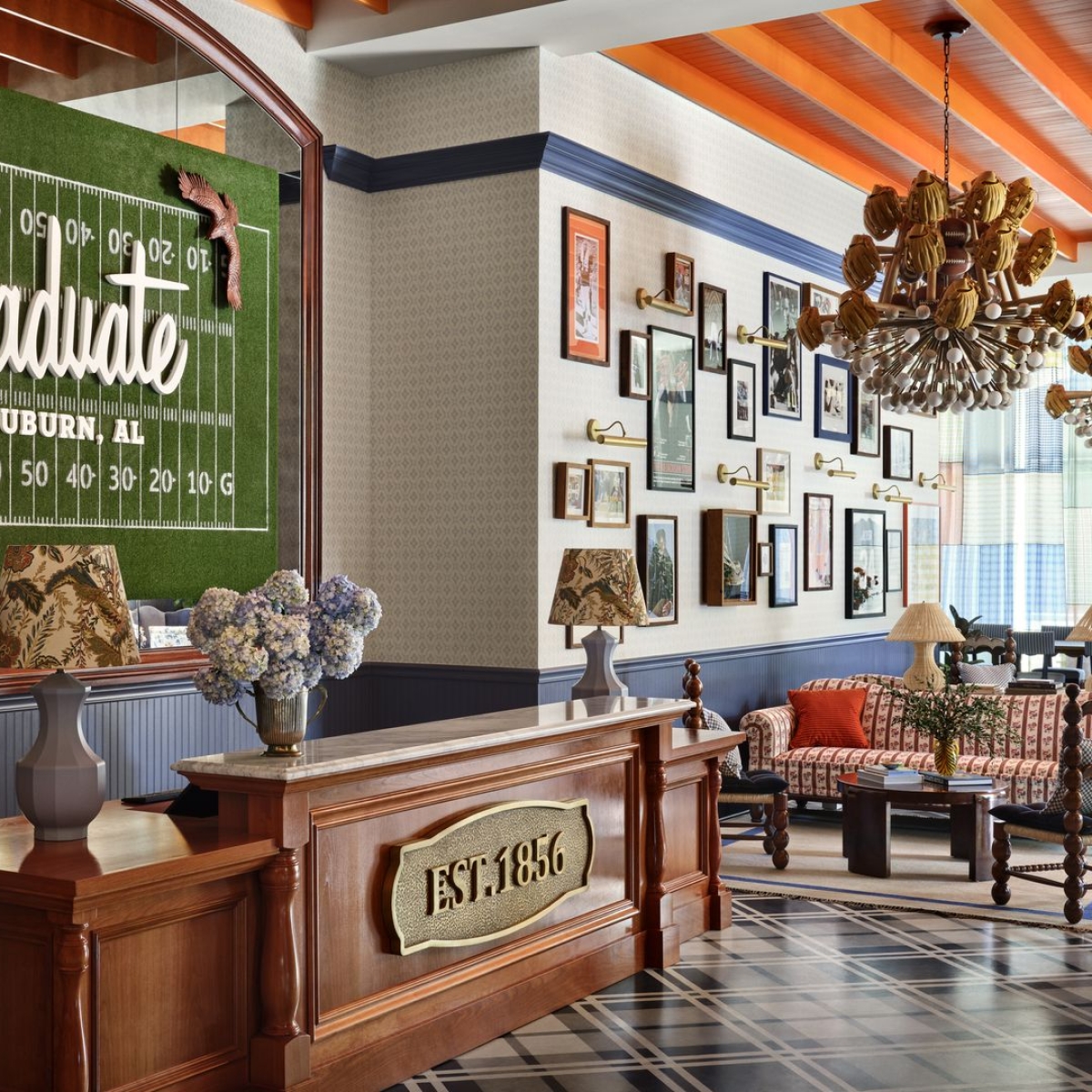 PRECIOSA_Lighting_PNY_DMitchell_Graduate_Auburn_09_fullhd