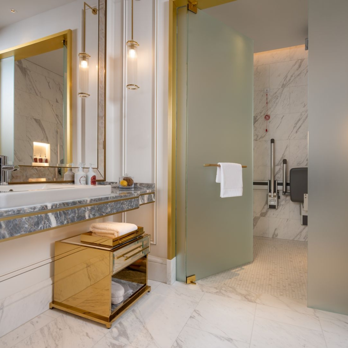 PRECIOSA_Lighting_CorinthiaBucharest_Romania_15_fullhd (1)