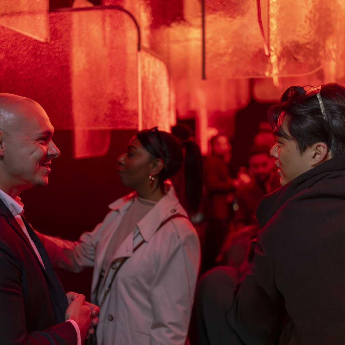 PRECIOSA_Lighting_MDW2026_Drifting_Lights_Mood_Jan_Doležal_50_fullhd