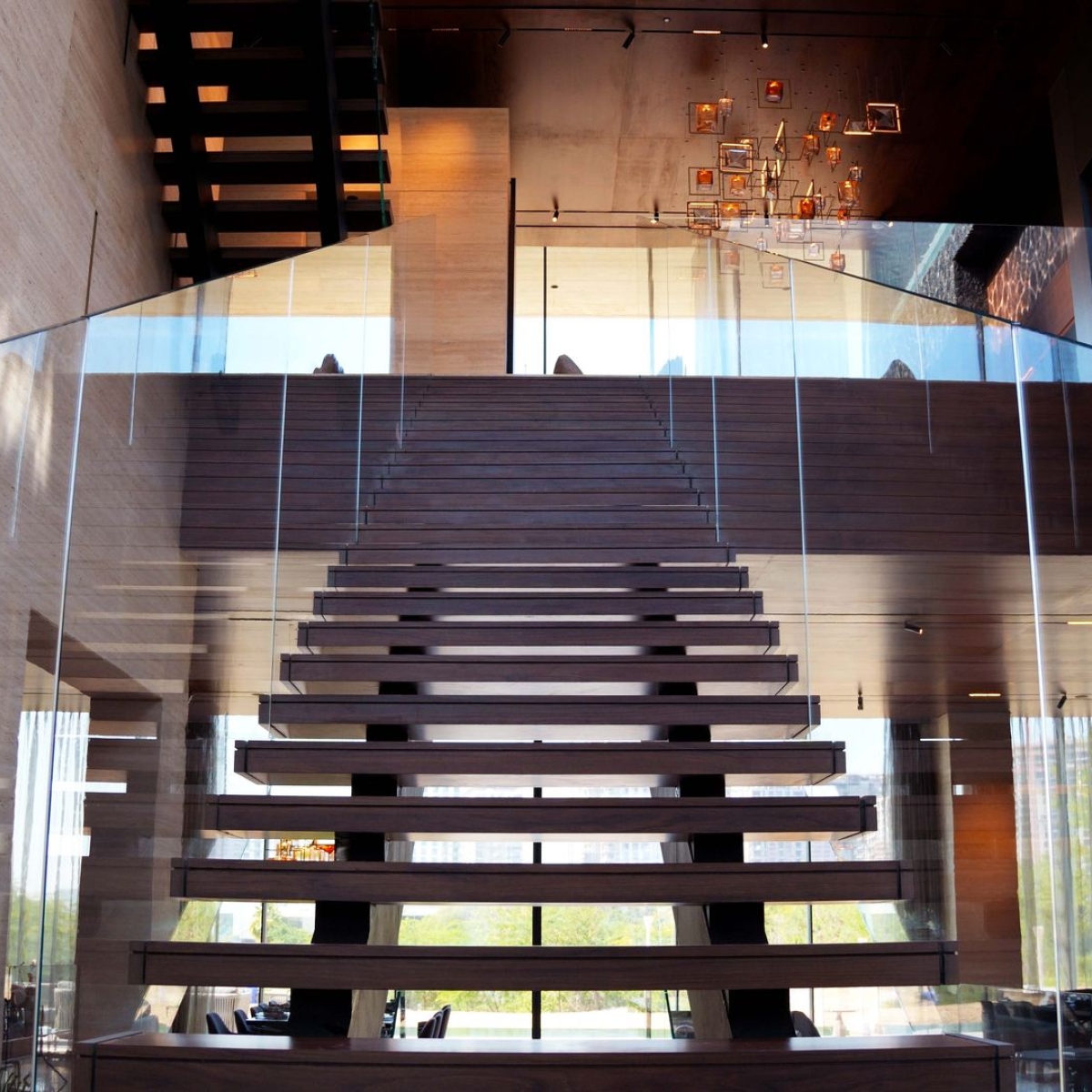 PRECIOSA_Lighting_Reference_LUZERA_Villa_Dubai_4