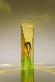 PRECIOSA_Lighting_AHEAD_Award_ProductPhoto_Trophy_Jan_Doležal_3