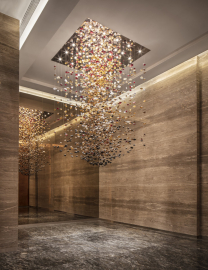 Chairman lift lobby - Raw Crystal