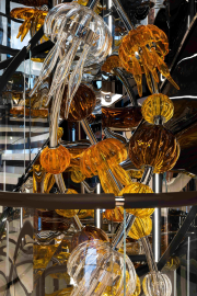 Jellyfish-inspired lighting installation