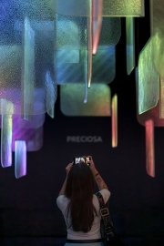 PRECIOSA_Lighting_MDW2026_Drifting_Lights_Mood_Jan_Doležal_33_fullhd