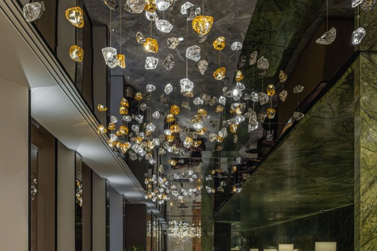 PRECIOSA_Lighting_Mandarin_Oriental_London_Raw_Crystal_Katerina_Souckova_9