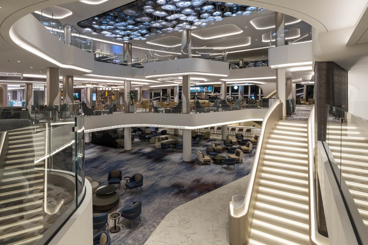 PRECIOSA_Lighting_Royal_Caribbean_CS Norwegian Luna_-c-_marine_interior_images_03