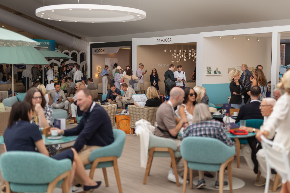 PRECIOSA_Lighting_MYS2025_Crystal_Links_David_Markovic_fullhd14 - kopie