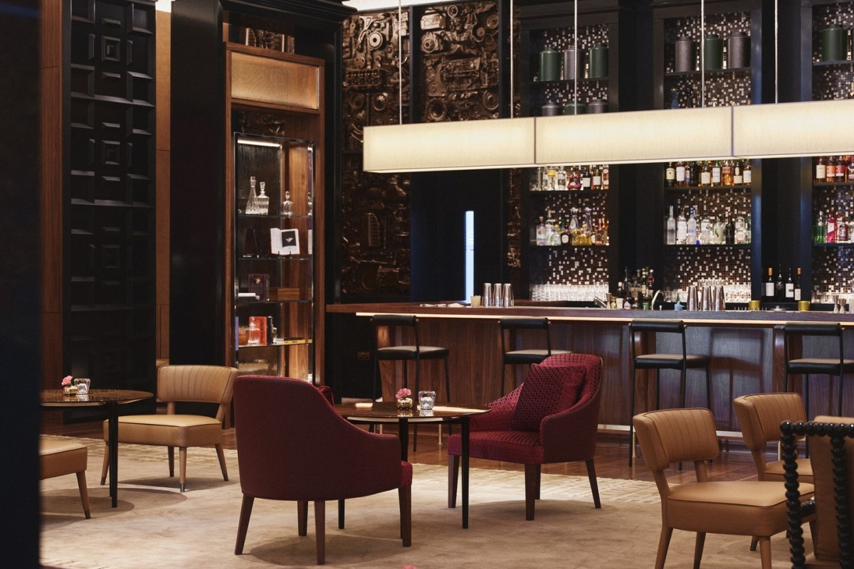 PRECIOSA_Lighting_Park_Hyatt_Nine_Elms_London_NINE ELMS LOUNGE BAR_SEATING AREA_fullhd