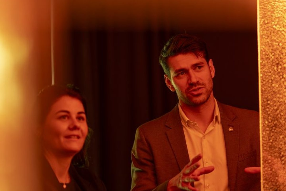 PRECIOSA_Lighting_MDW2026_Drifting_Lights_Mood_Jan_Doležal_60_fullhd