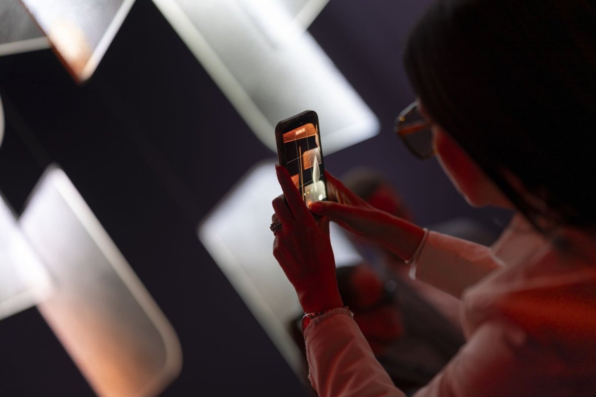 PRECIOSA_Lighting_MDW2026_Drifting_Lights_Mood_Jan_Doležal_39_fullhd