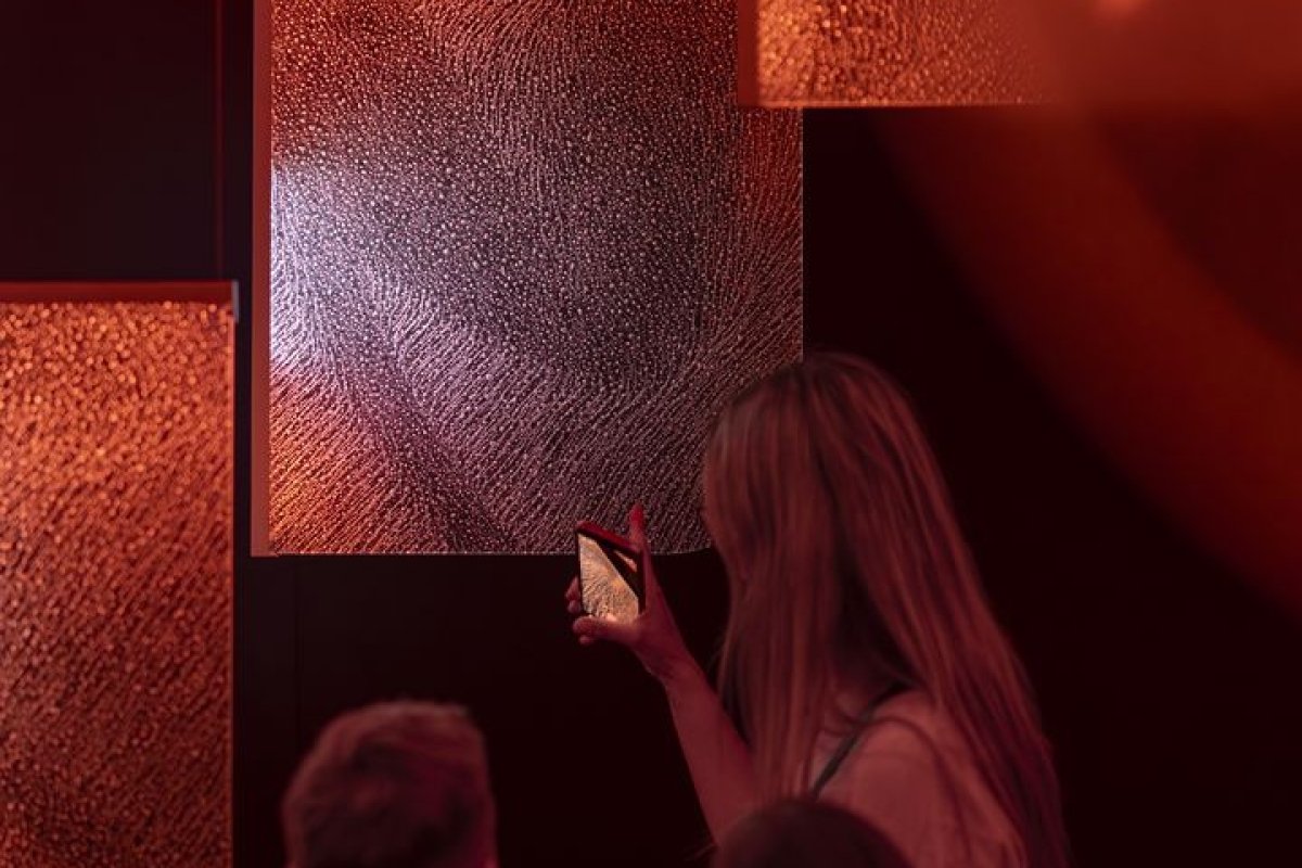 PRECIOSA_Lighting_MDW2026_Drifting_Lights_Mood_Jan_Doležal_14_fullhd